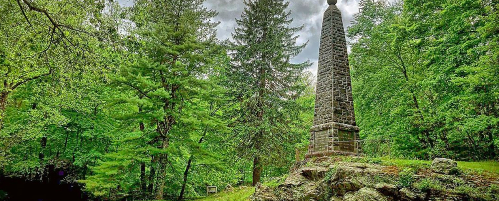 Putnam Memorial Monument green (Instagram@itsdavesummers)