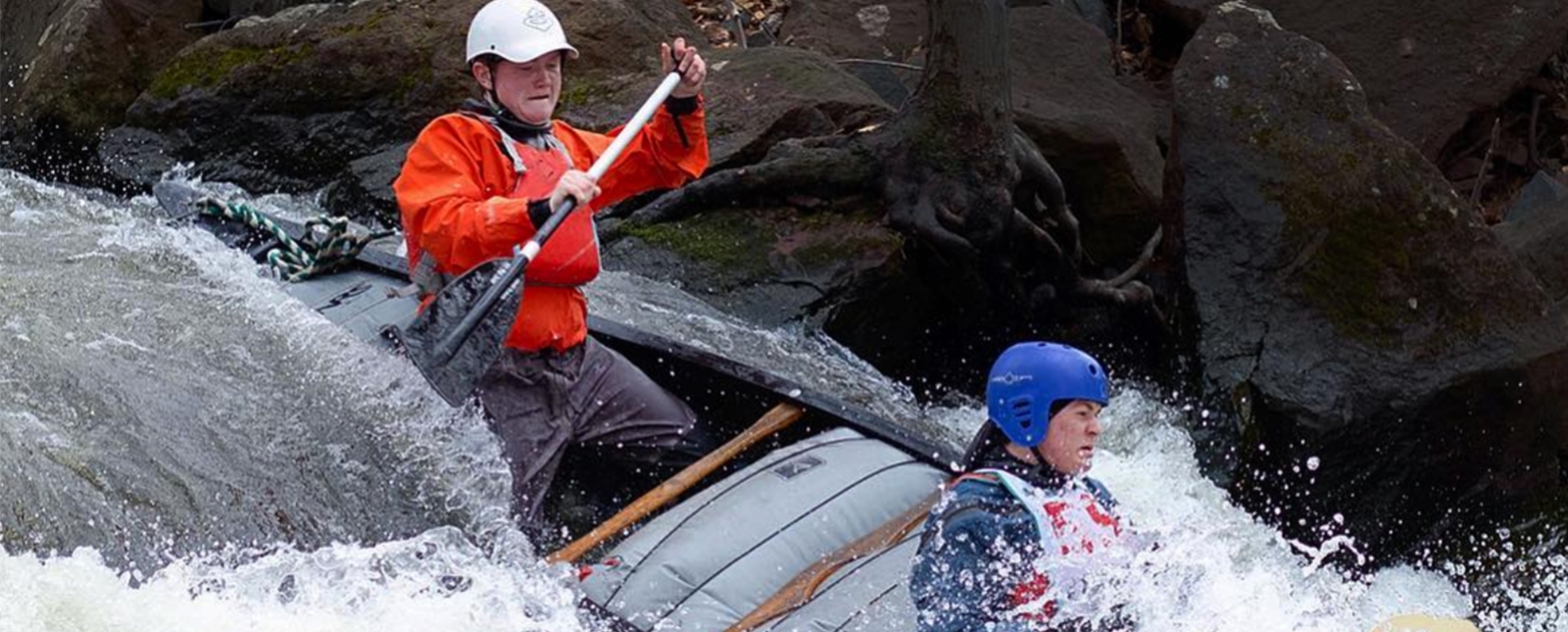 Two people white water canoeing in the river (Instagram@rkblue123)