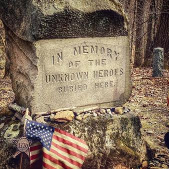 Headstone memorial in Putnam Memorial State Park (Instagram@unlockingconnecticut)
