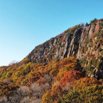 West Rock Ridgeline (Instagram@tothecloudsphotos)