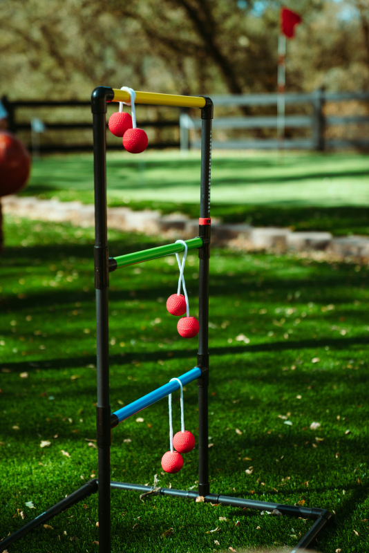 Ladder toss game