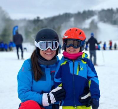 A mom and kid going skiing (Instagram@mohawkmtn)