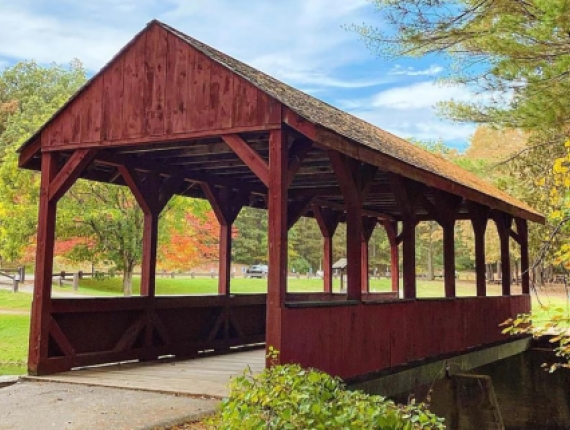 Covered bridge at Stratton Brook State Park (Instagram@ilovemoo)